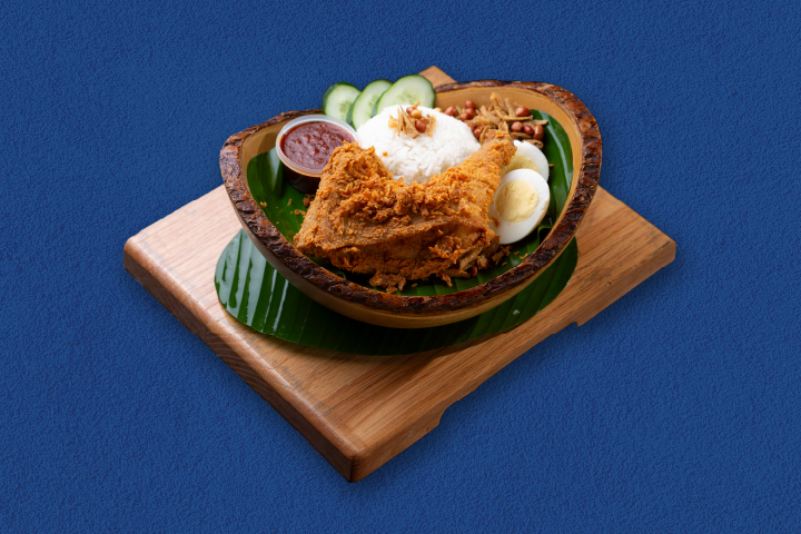 Crispy Chicken Nasi Lemak